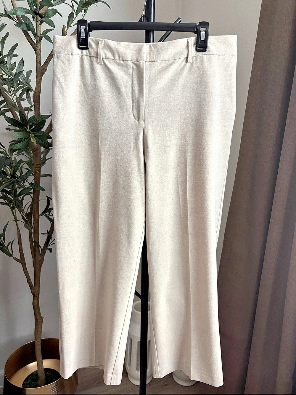 Rachel Zoe Straight Leg Trousers in Cream Size 10